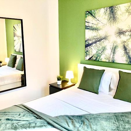Appartamento Peppino Mit Seeblick Und Pool Riva del Garda Ngoại thất bức ảnh